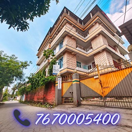 Taj Residency Holiday Homestay -Entire 1Bhk & 2Bhk Private Apartments -Call 767Ooo54Oo Jorhāt Exteriér fotografie