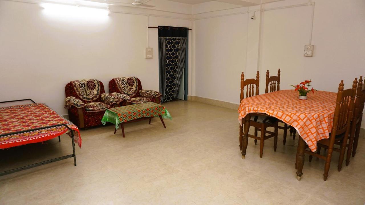 Taj Residency Holiday Homestay -Entire 1Bhk & 2Bhk Private Apartments -Call 767Ooo54Oo Jorhāt Exteriér fotografie